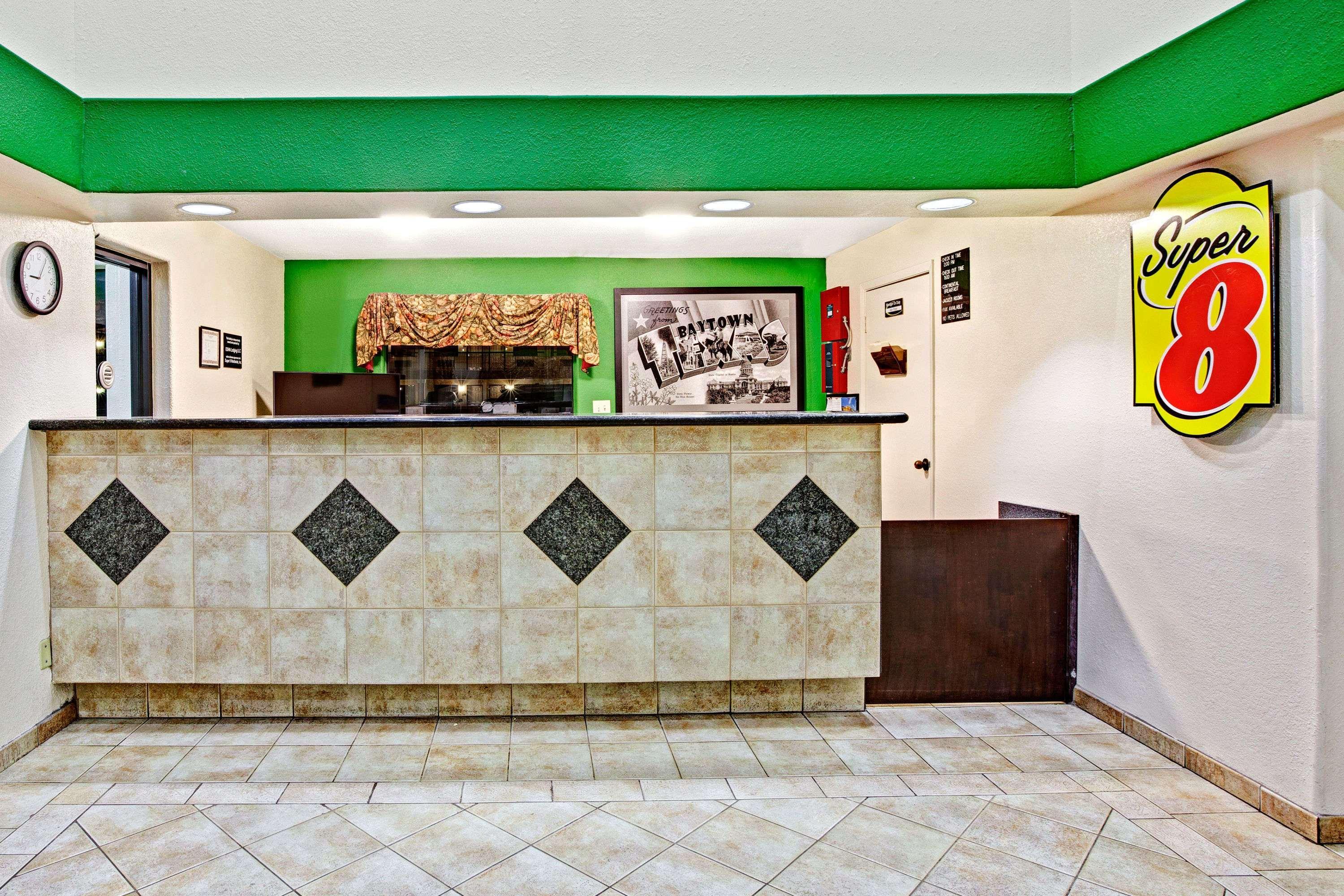 Super 8 By Wyndham Baytown I-10 Hotel Exterior photo