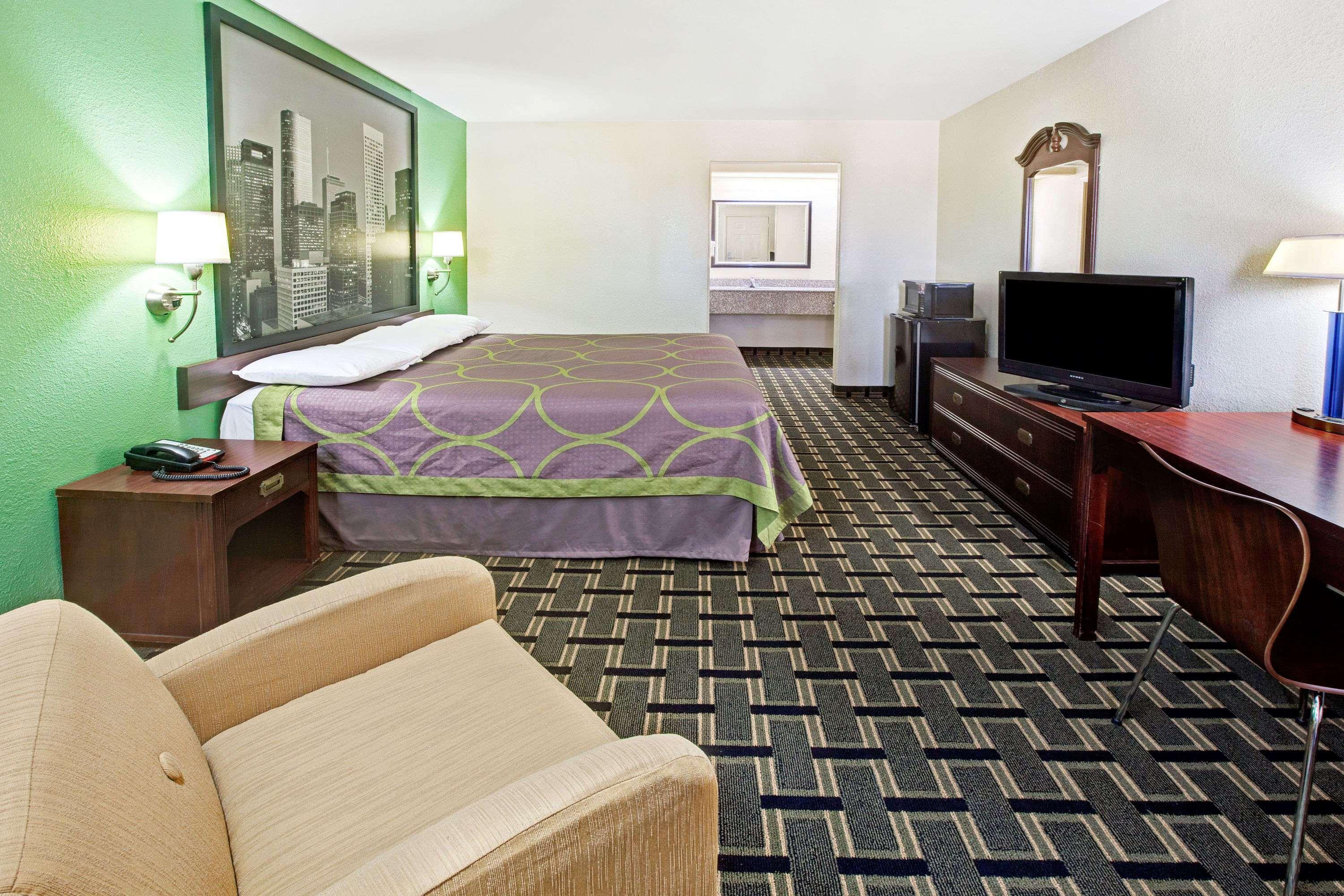 Super 8 By Wyndham Baytown I-10 Hotel Exterior photo